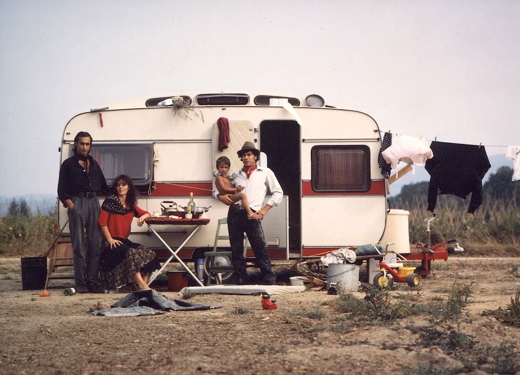 Circ Perillós, La rulot - Jordi Borrell, Adelaida Frías, Merlí Borrell i Llàtzer Torrente - St. Esteve d Palautordera, març 91 (Foto Santi Morató i Denis Calvarons)