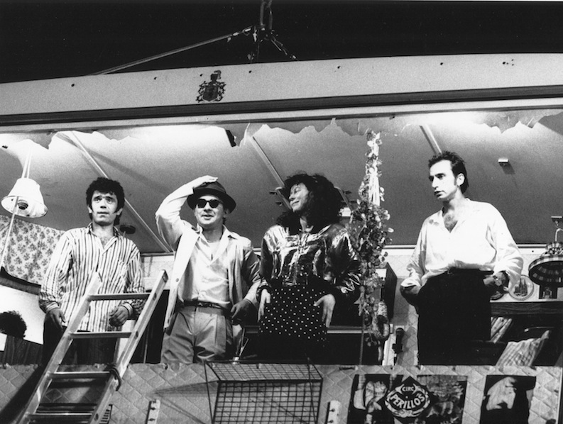 Circ Perillós, La rulot - Pep Castells, Pep Vila, Adelaida Frías i Jordi Borrell - Granollers, 21 abril 91 (Foto Santi Morató i Denis Calvarons)